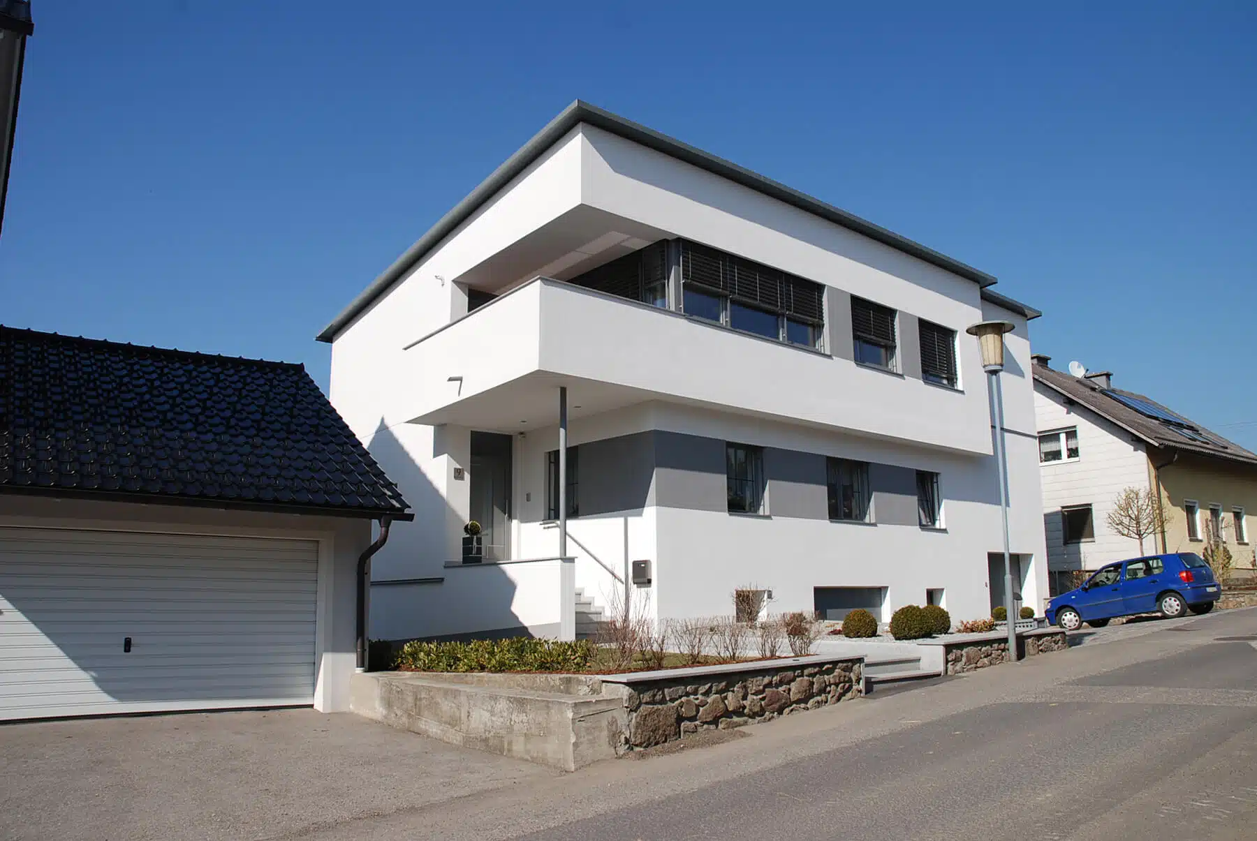 Aluminium-Kunststofffenster in anthrazit RAL 7016