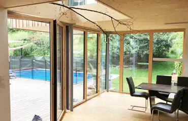 Bodentiefe Fenster und Balkontüren mit Sicherheitsglas