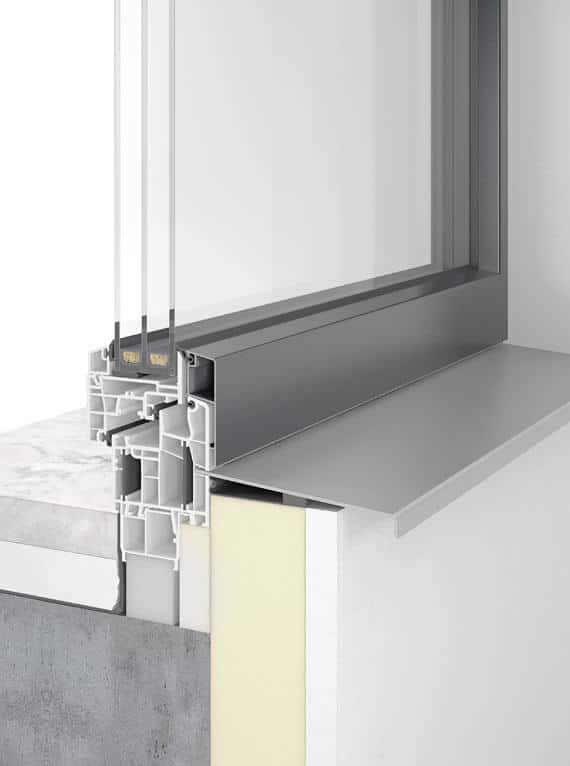 Detailansicht eines energeto Designfensters mit Dreifachverglasung, schmalen Rahmenprofilen und silberner Außen-Aluschale.