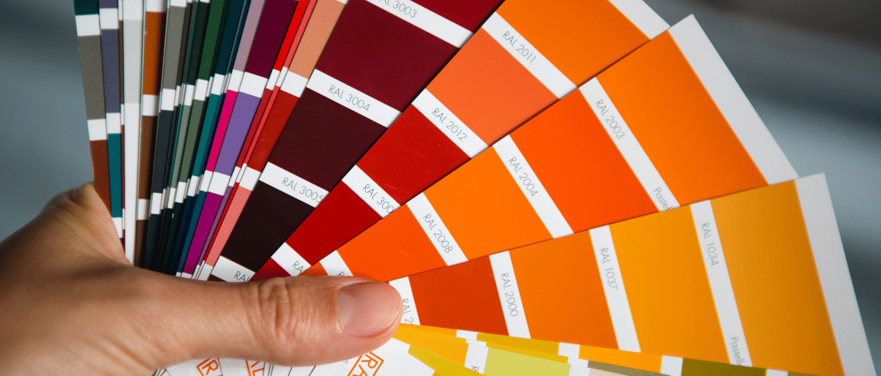Diese Farben sind im Trend bei Nebeneingangstüren aus Alu