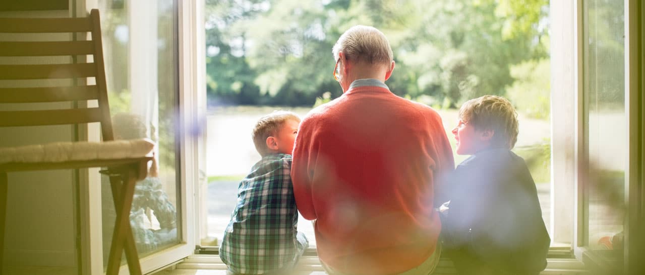 Harmonisches Zusammenleben von Zwei-Generationen unter einem Dach mit fairer Verteilung von Zeit und Geld für gemeinsames Wohlbefinden