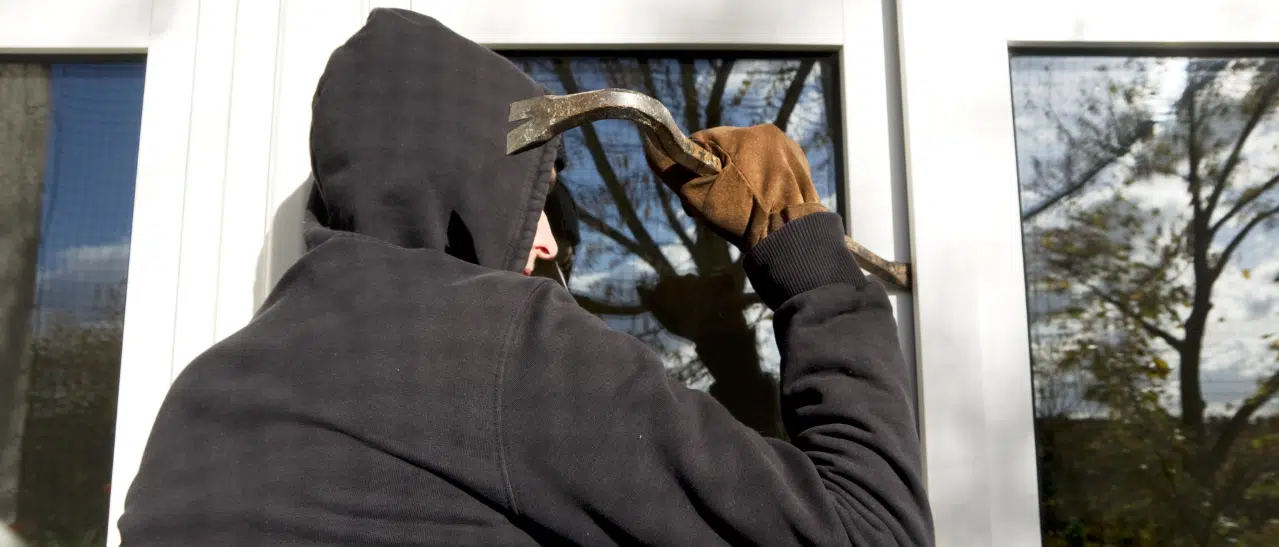 Fenster aufgehebelt durch Einbrecher - was kann ich jetzt tun?