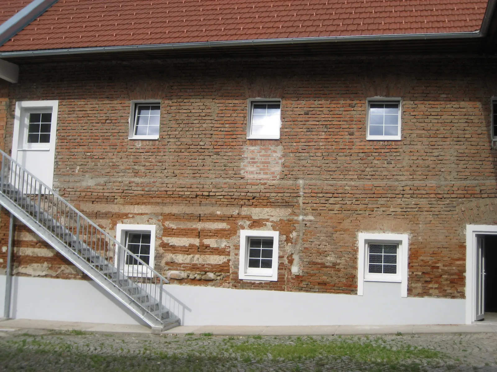 Fenster in Landwirtschaftsgebäude