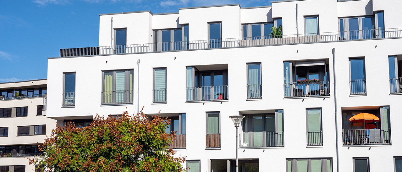 Fenster in RAL 9006 weißaluminium