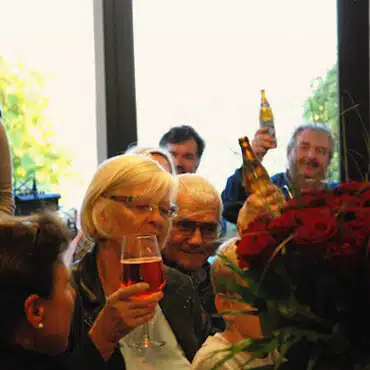 Feier bei Fenster Schmidinger