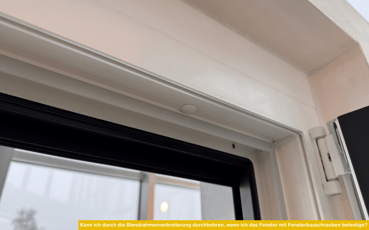 Fensterbefestigung durch Blendrahmenverbreiterung - Montagehinweise für Fensterbauschrauben und sicheren Halt im Mauerwerk.