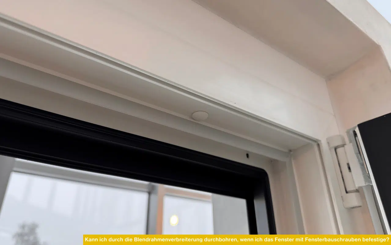 Fensterbefestigung durch Blendrahmenverbreiterung – Montagehinweise für Fensterbauschrauben und sicheren Halt im Mauerwerk.