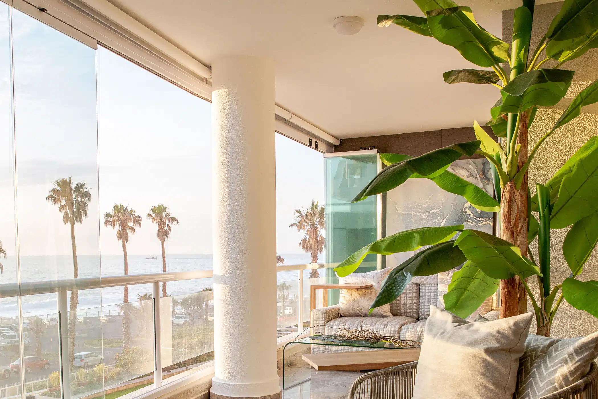 Fensterfronten für Balkon als Wetterschutz