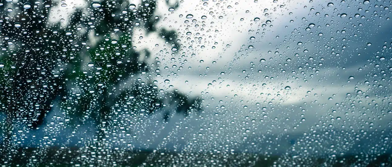 Fenstertausch bei Regen