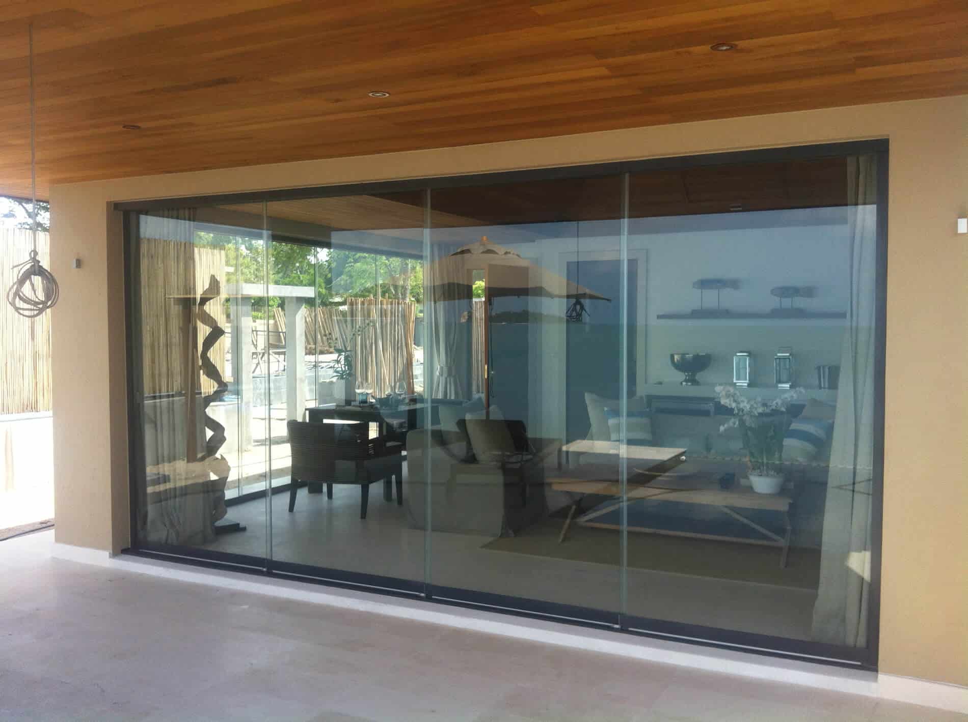 Ganzglas-Schiebeelemente Sunflex