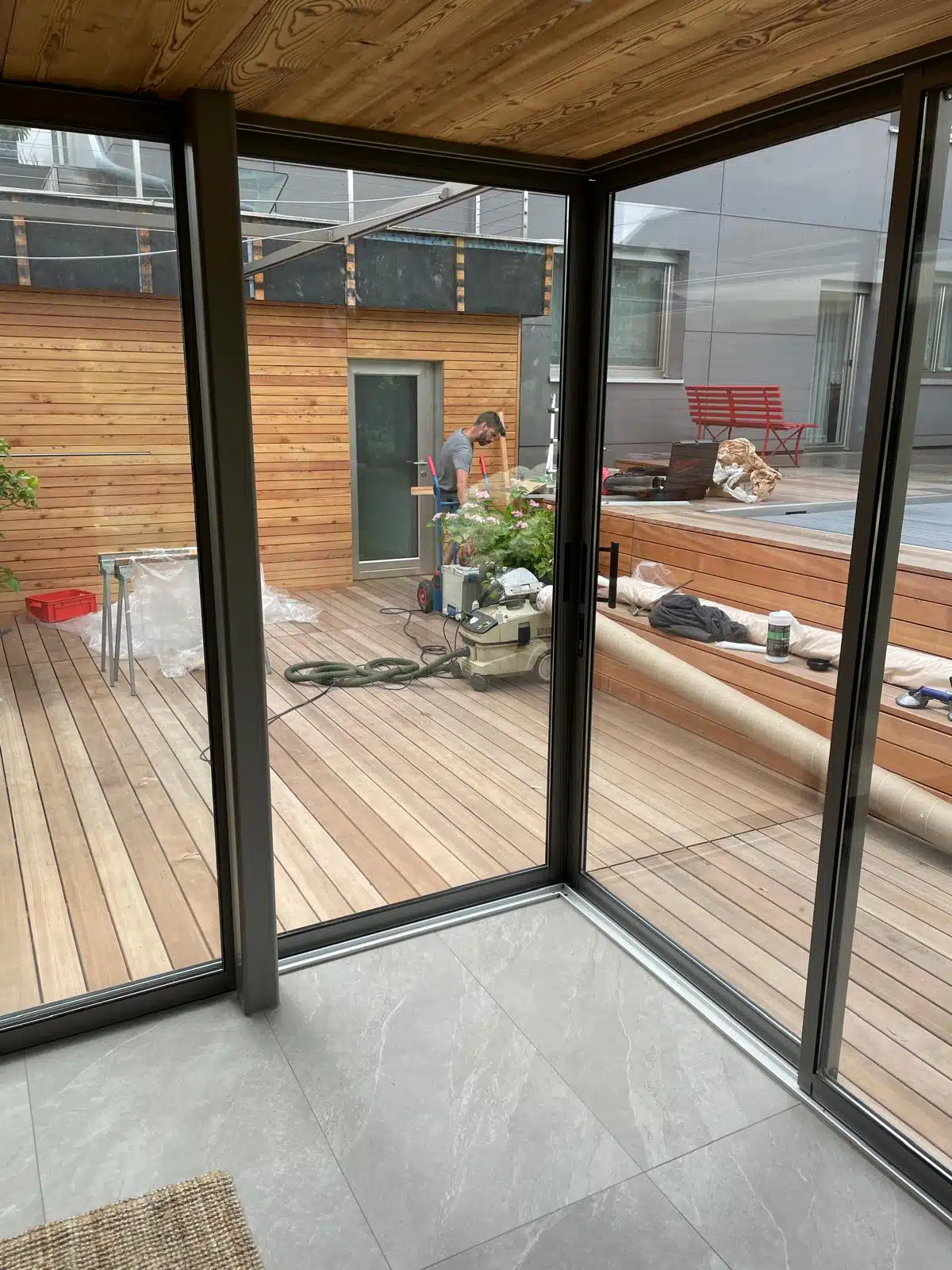 Gartenhaus Holz mit Schiebetür aus Alu
