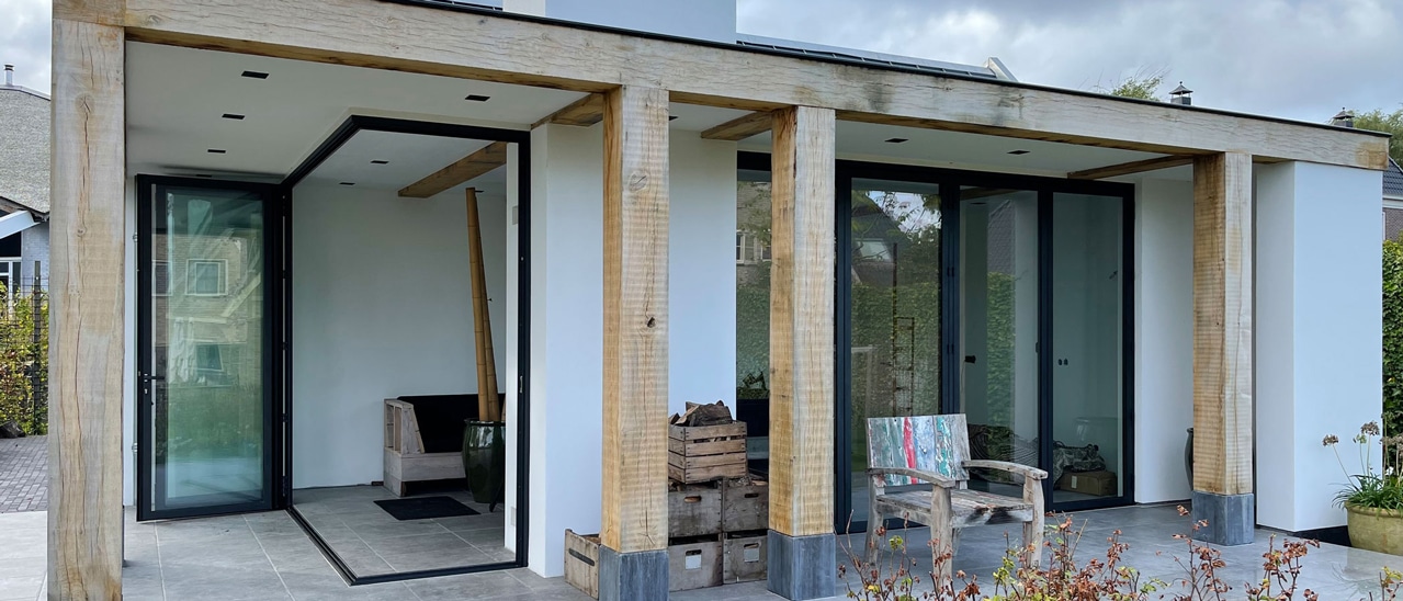 Gartenhausfenster als Faltlösung