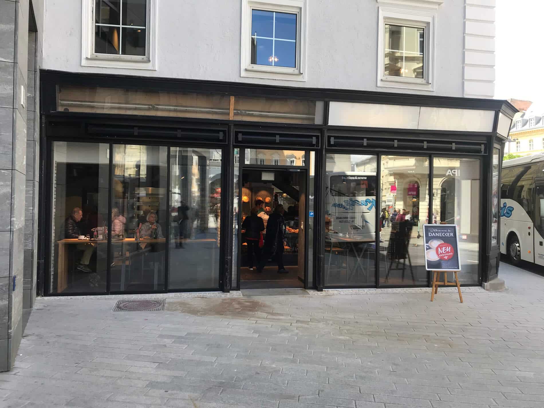 Gerahmte Schiebetüren abschließbar