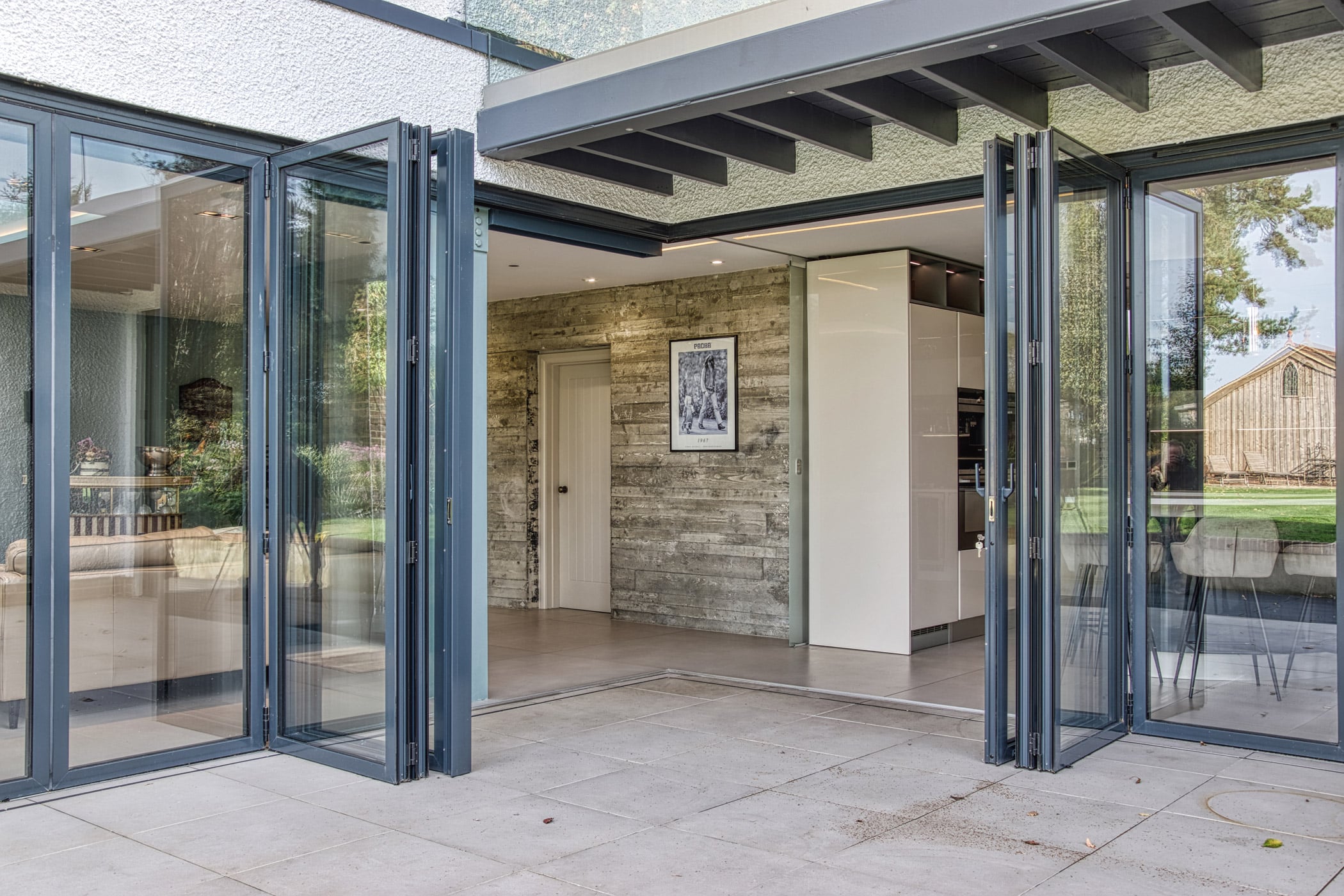 Glas-Faltwände aus Aluminium - Bilder & Referenzen