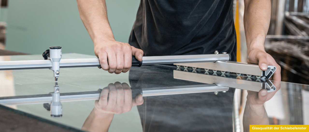 Glasqualität der Schiebefenster sorgt mit variabler Glasstärke und optionalem Schallschutz für Stabilität und Wärmedämmung.