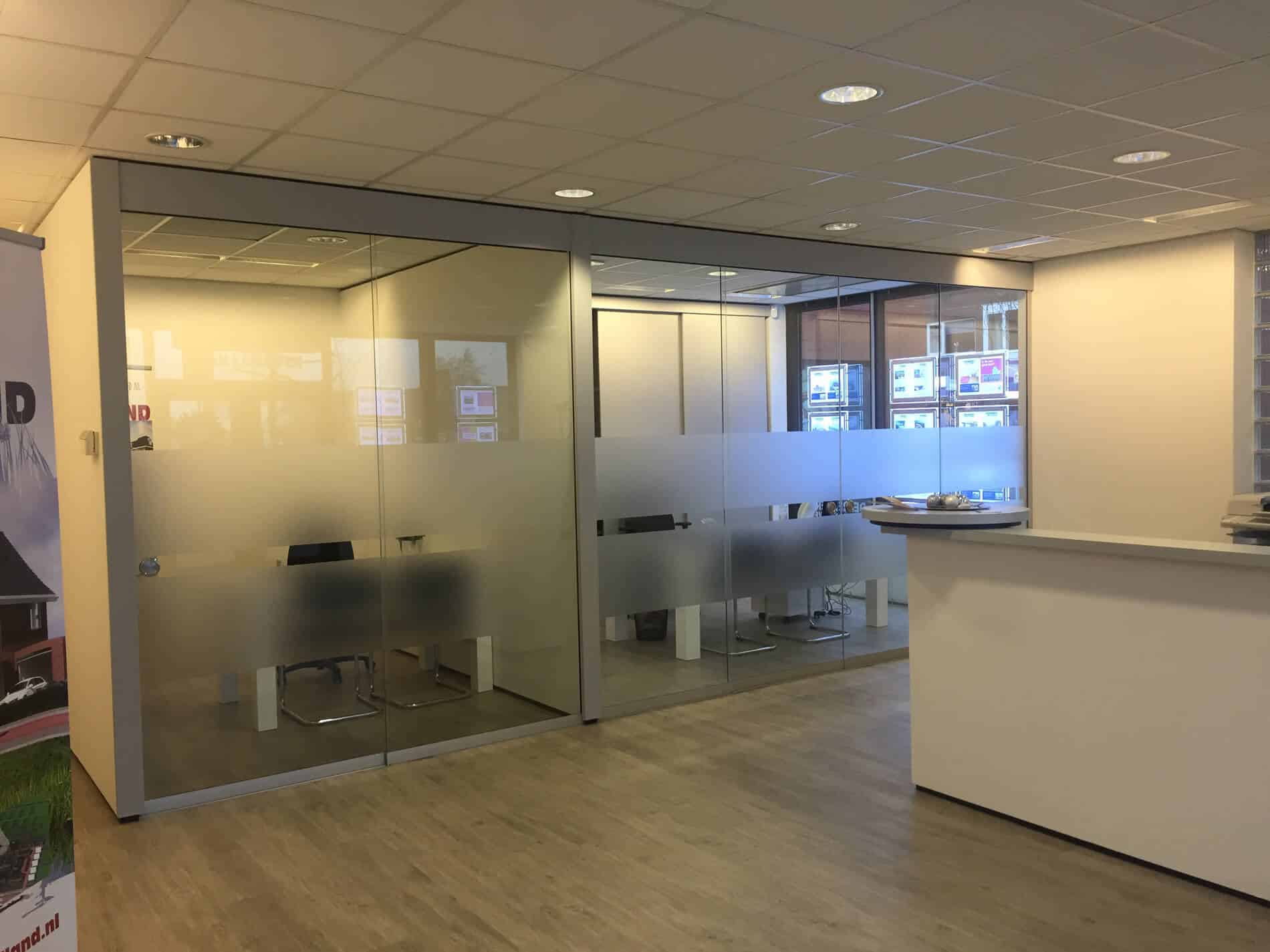 Glasschiebetüren im Büro - individuell gefertigt