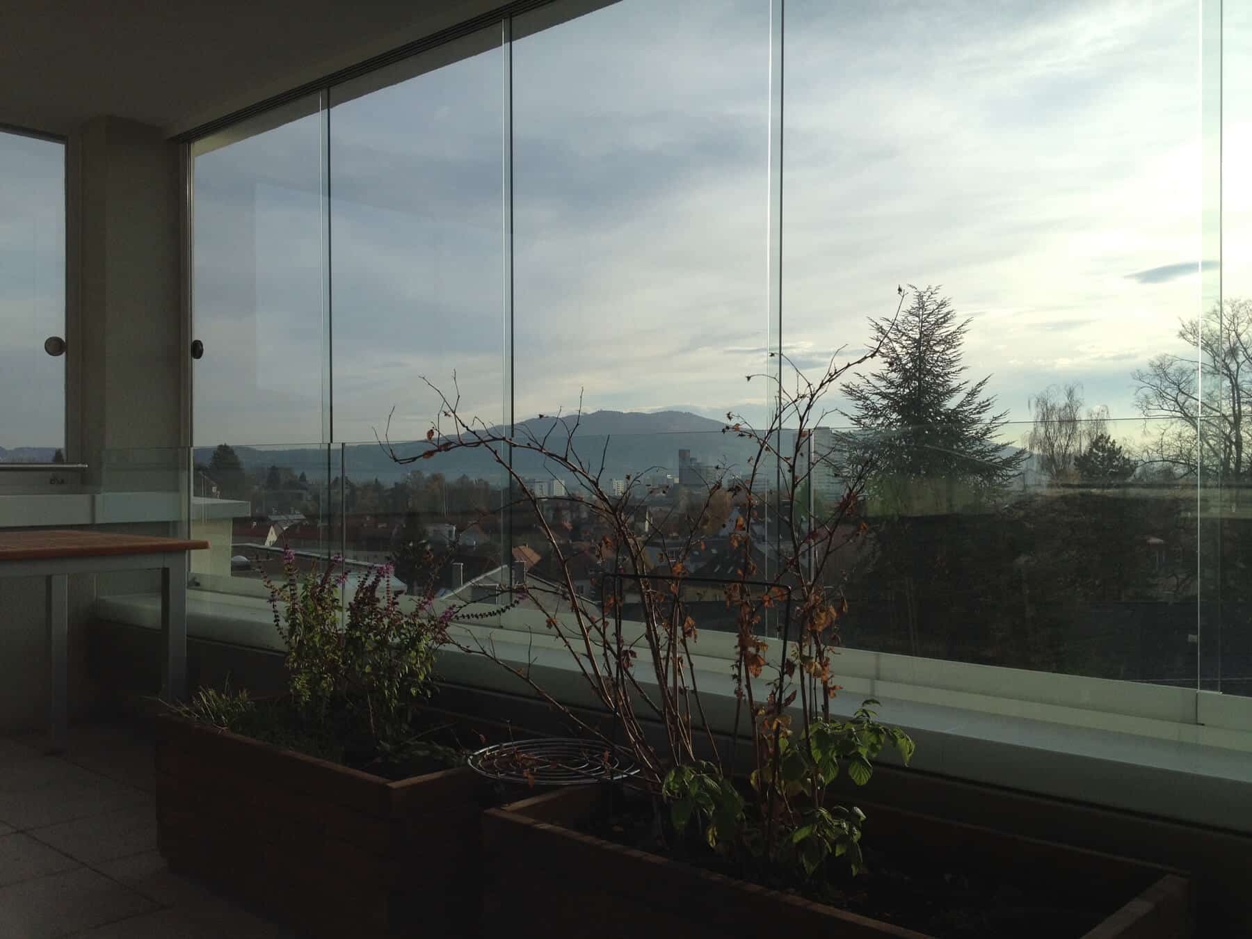 Glasschiebetüren verschließbar für Balkon