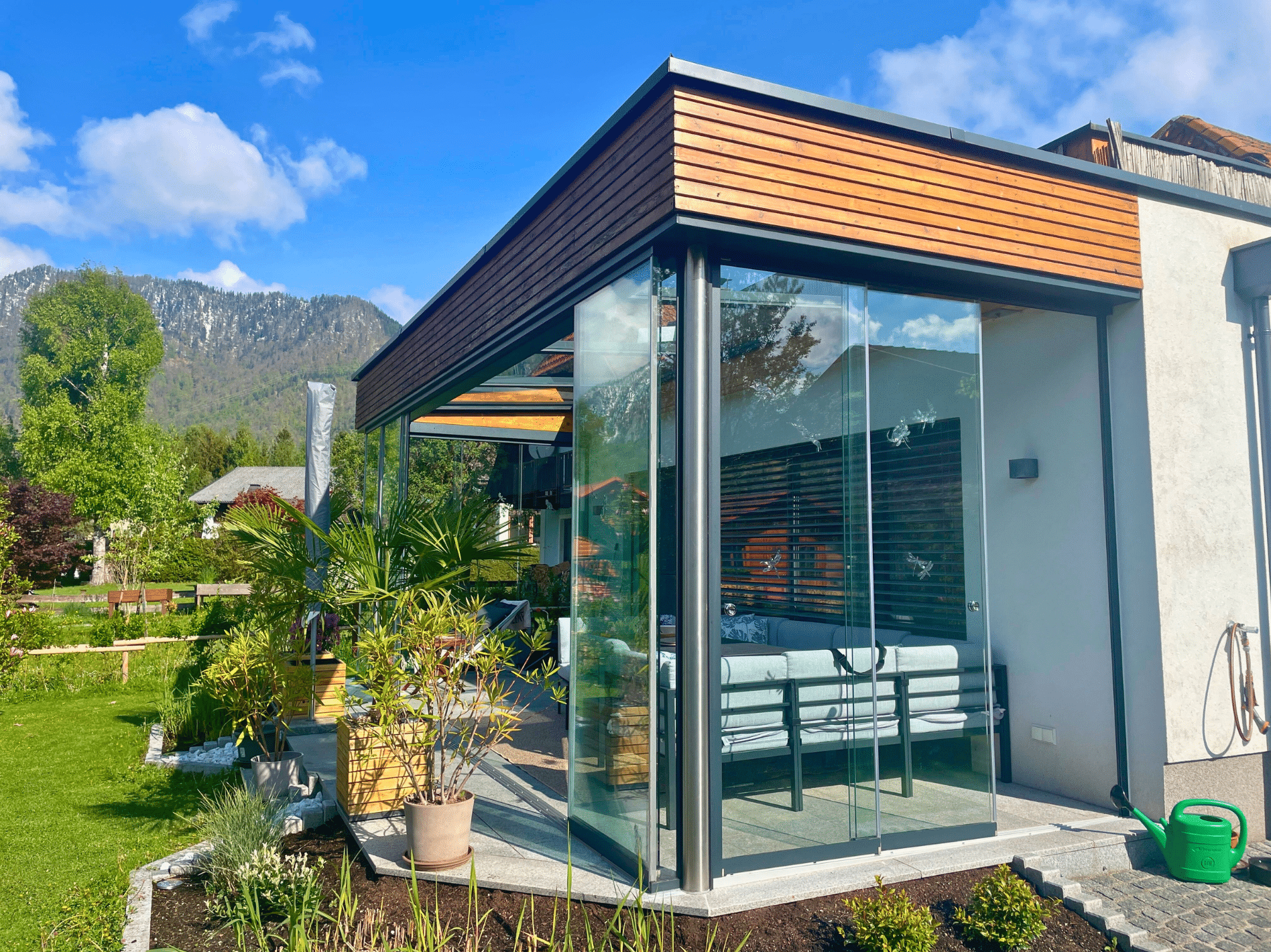 Glasschiebewand Terrasse Österreich