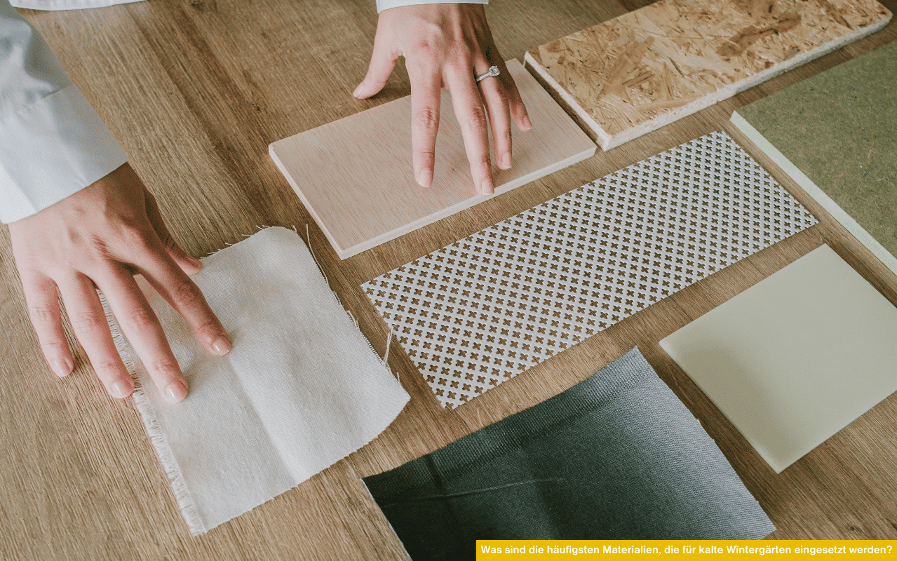 Häufige Materialien für Kaltwintergärten sind ungedämmte Aluminiumprofile, Holz sowie rahmenlose Glas- oder Schiebe-Dreh-Systeme.