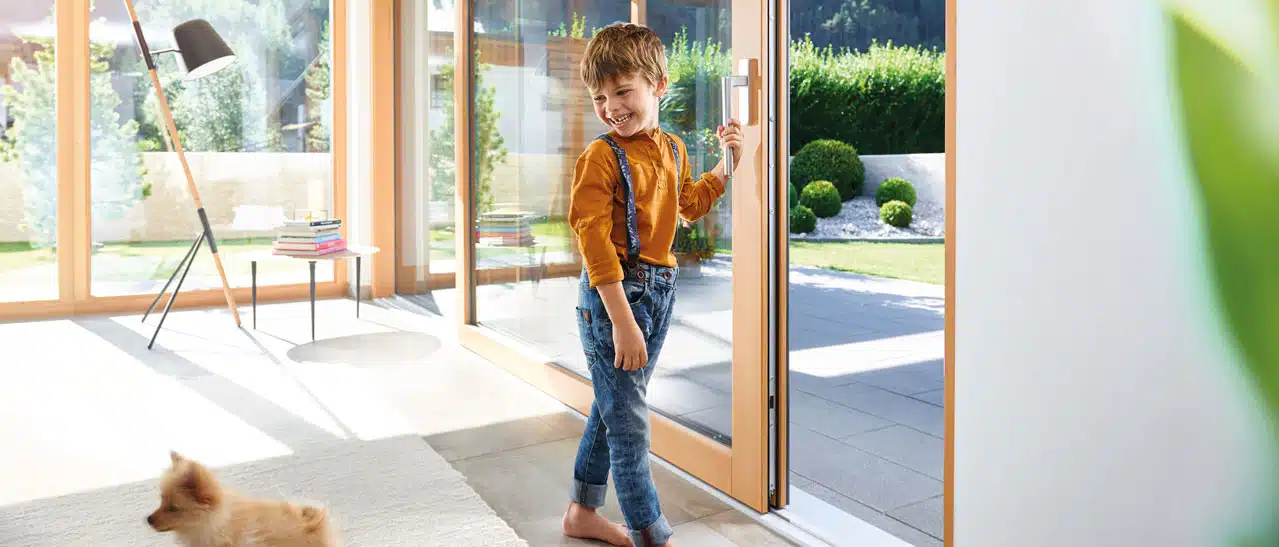 Eichenholzfenster bieten Qualität, Langlebigkeit und Energieeffizienz für ein nachhaltiges Zuhause.