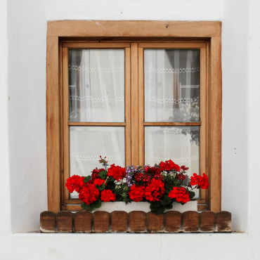 Holzfenster mit Sprossen von Fenster Schmidinger