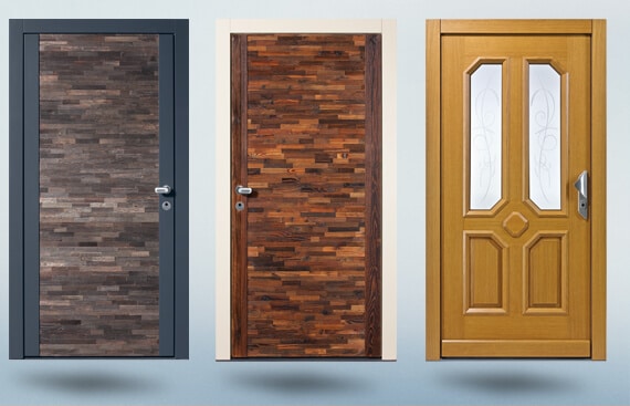 Drei Holztüren nach Maß in moderner Riemchen-Optik und klassischem Landhausstil mit eleganten Lichtausschnitten und Glas