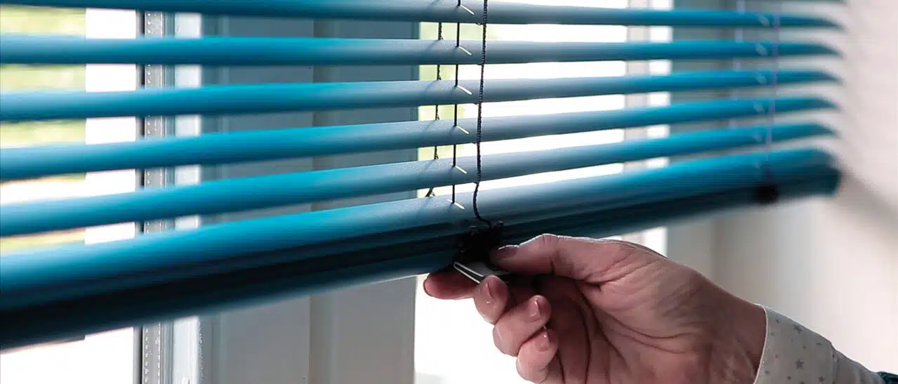 Innenjalousien blau für Fenster