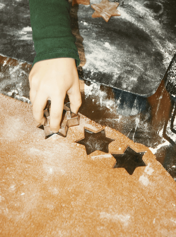 Fenster-Schmidinger Weihnachtszeit - Kekse ausstechen