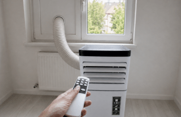 Klimaanlage am Fenster? Die dichte Lösung mit Fensterpaneel - mobiles Klimagerät mit Abluftschlauch