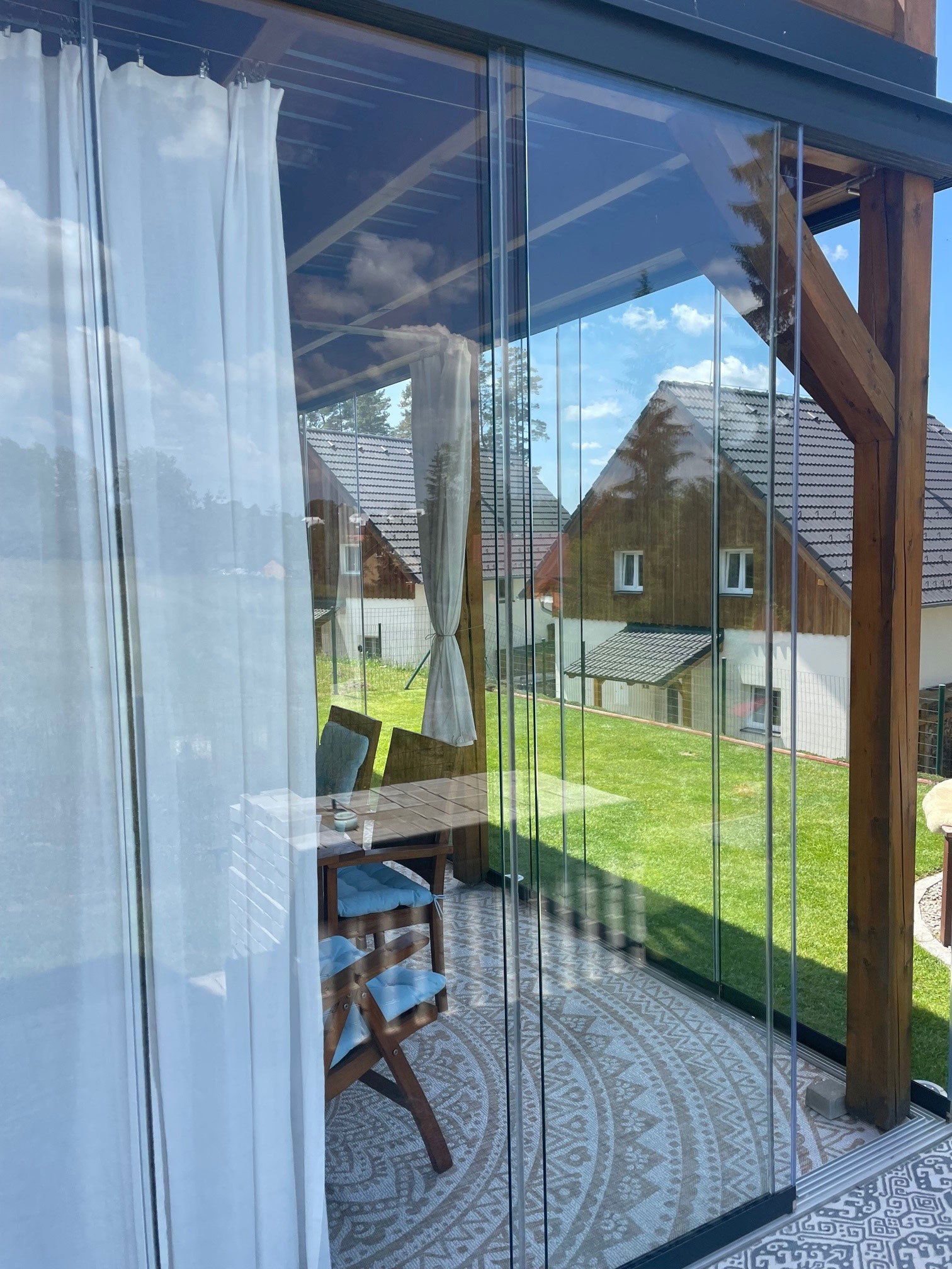 Maßgefertigte Glasschiebetüren für Terrassenumbau