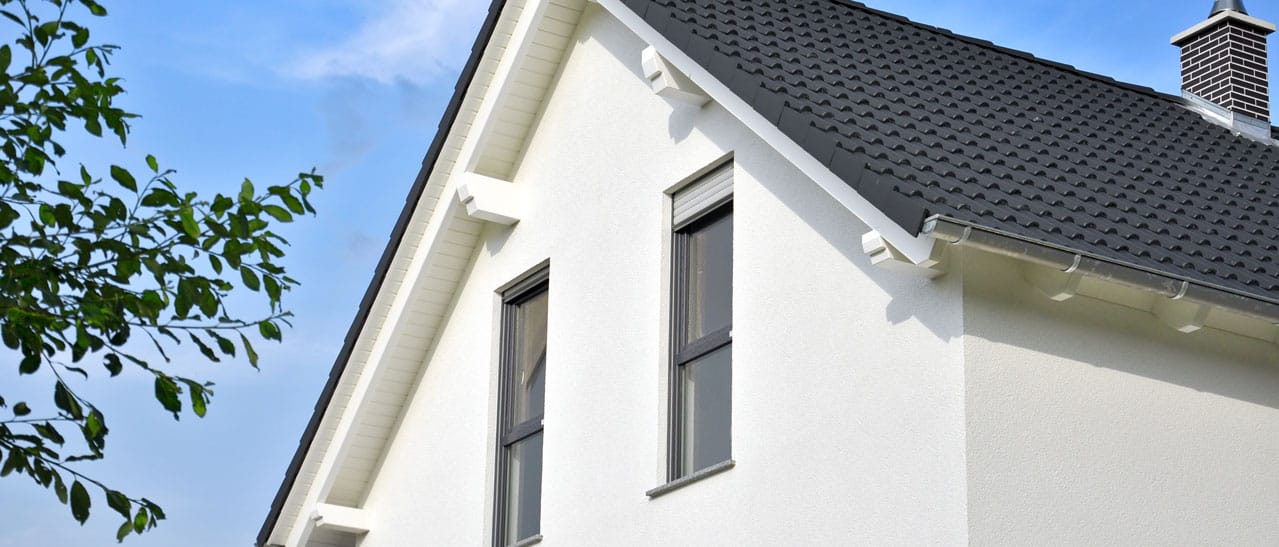 Moderne Fenster in RAL 7011 Eisengrau