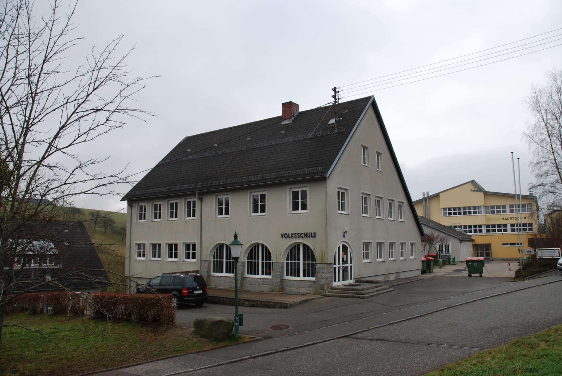 Neue Fensterelemente für Schule