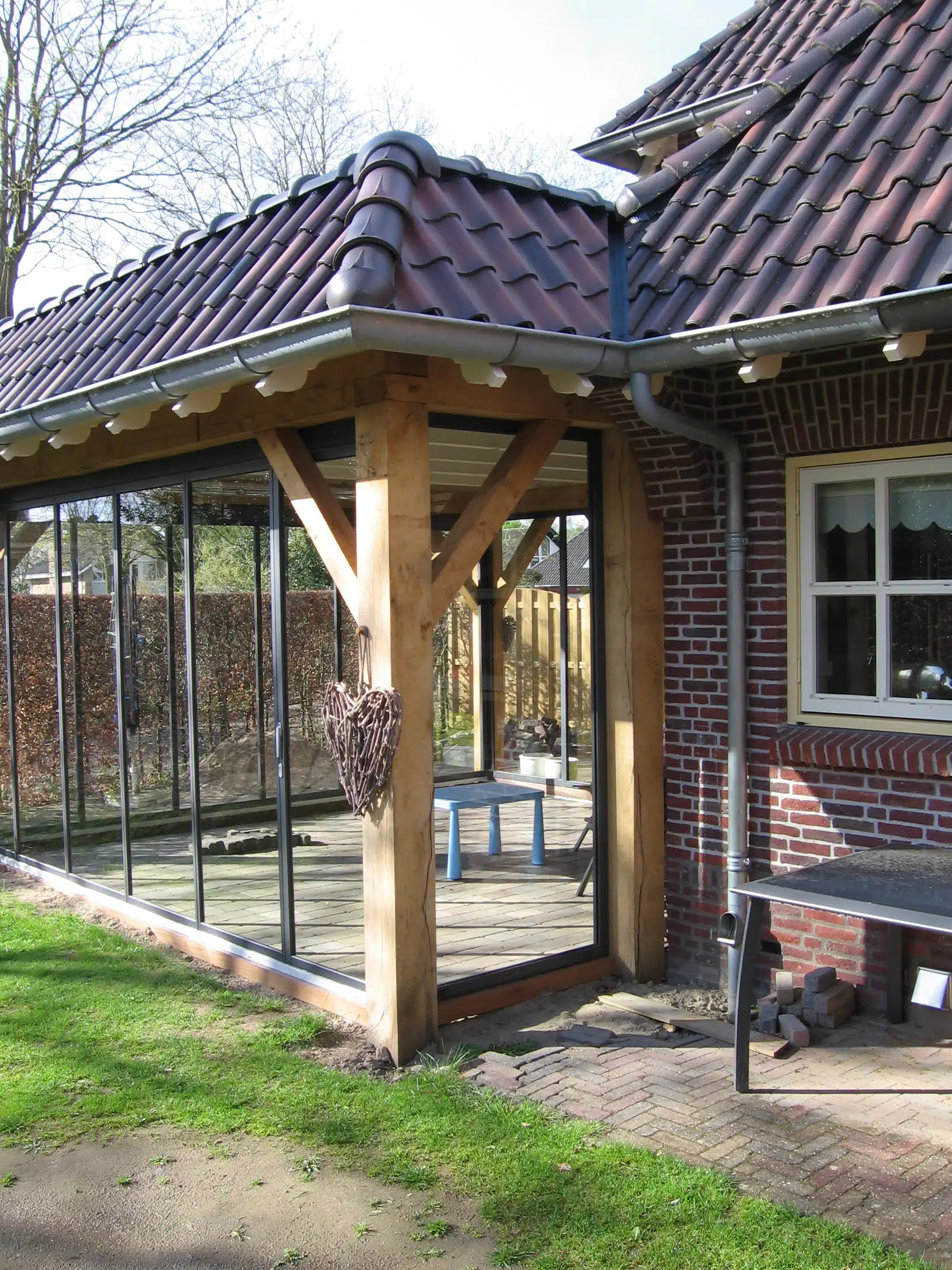 Pergola Holz mit Glastüren