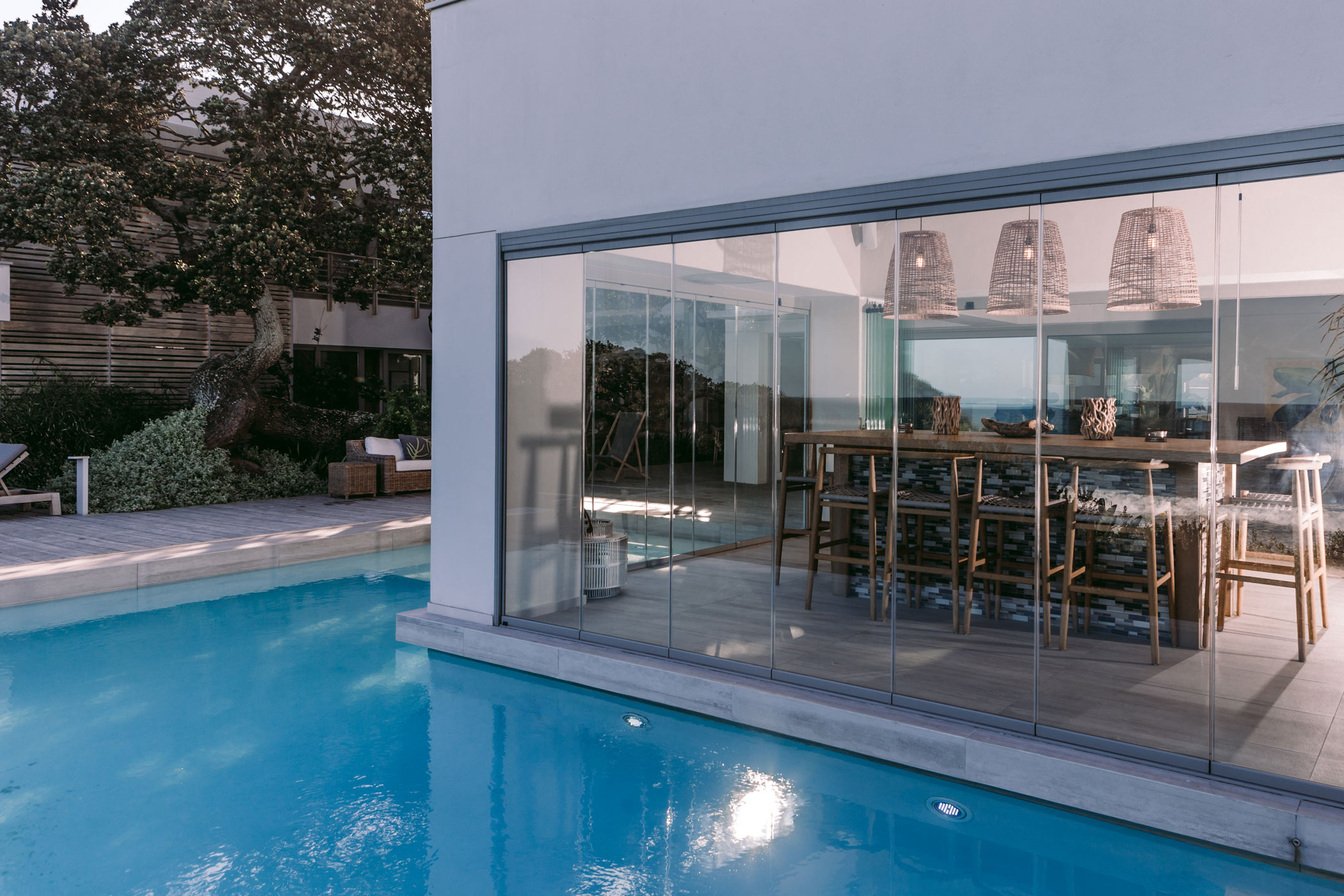 Poolhaus-Verglasung Ganzglas von Sunflex