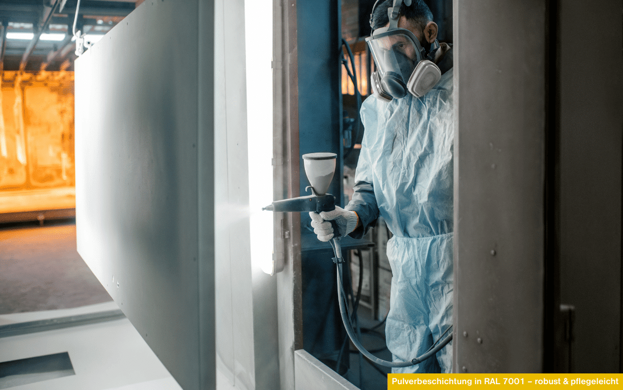 Pulverbeschichtung robust & pflegeleicht Lackierer beschichtet Aluprofil in Kabine