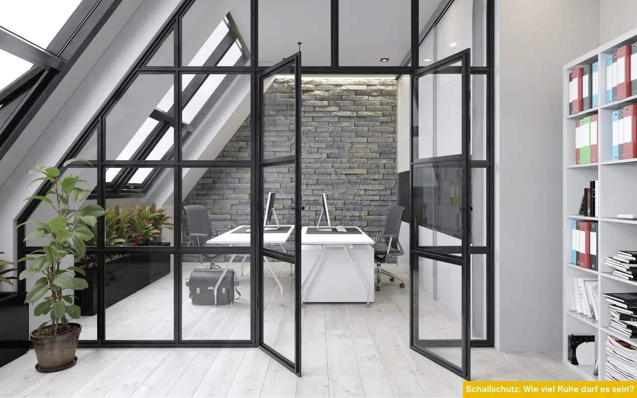 Schallschutz wie viel Ruhe darf es sein zeigt Glastrennwand im modernen Büro zur Reduzierung von Lärm und für mehr Privatsphäre.