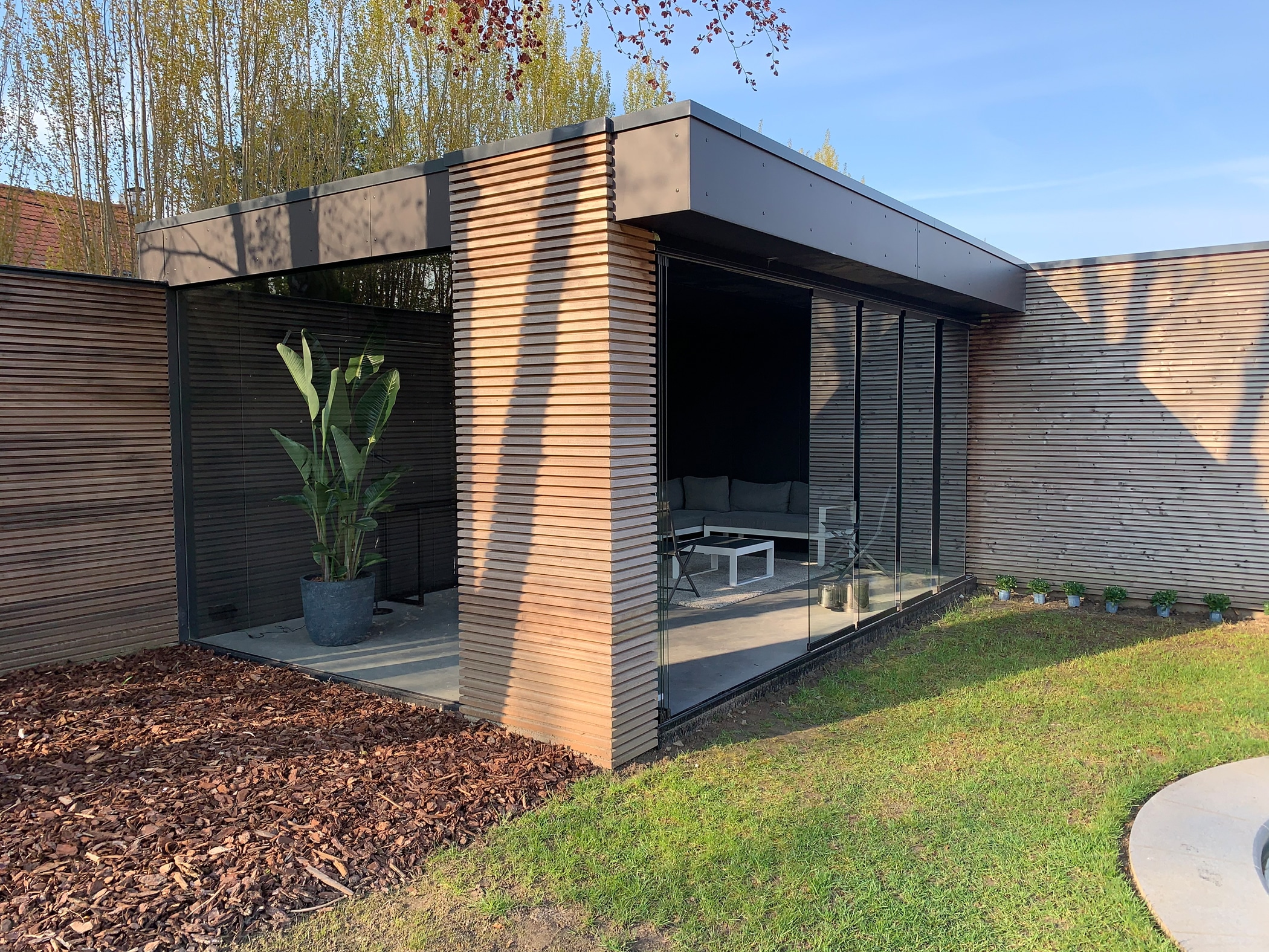 Schiebe-Dreh-Türen zum Klappen für Gartenpergola