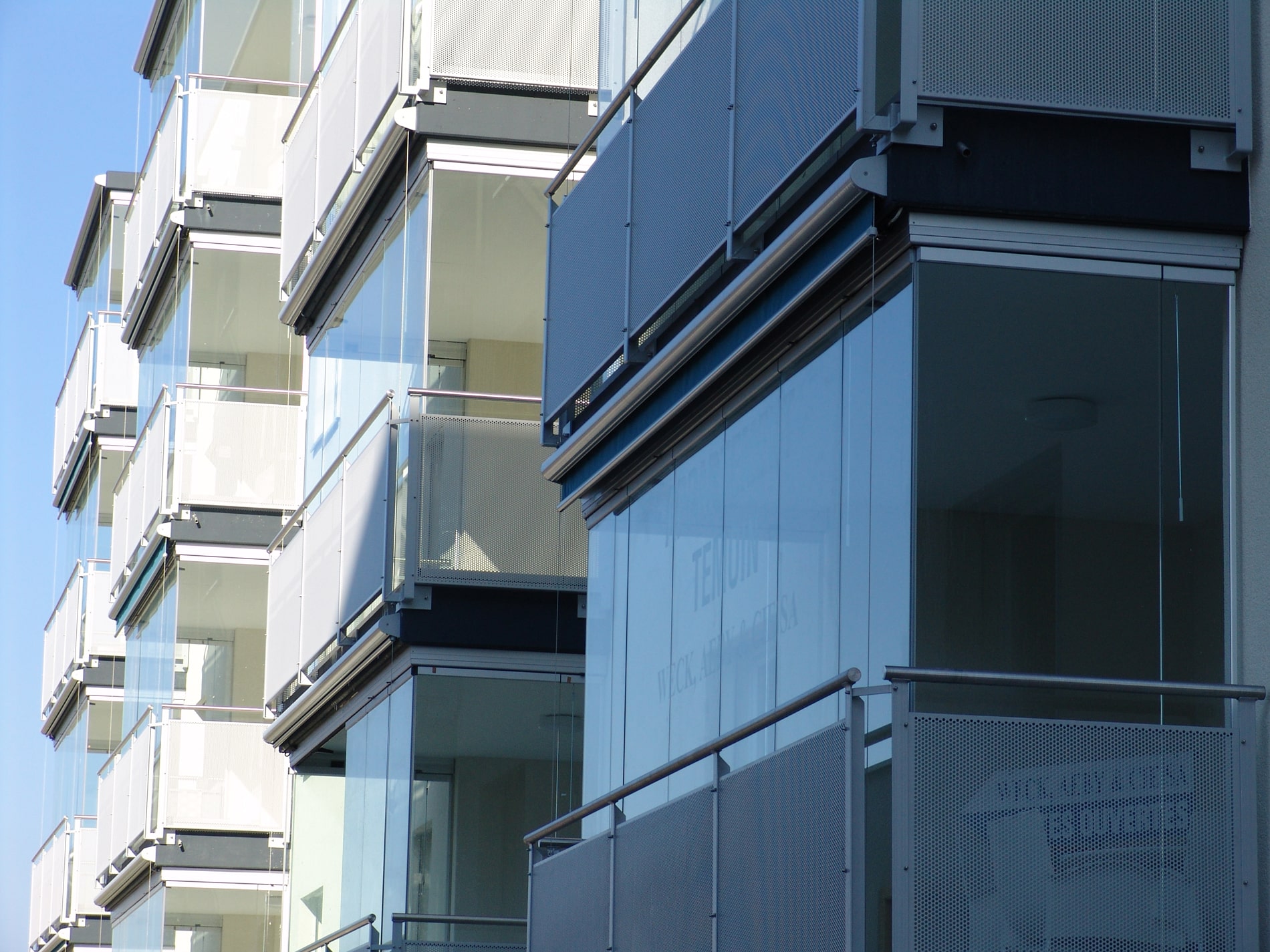 Schiebetüren außen für Balkon