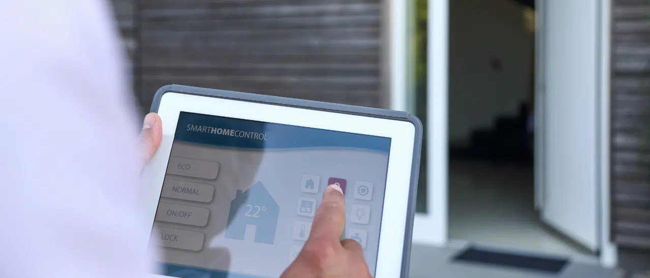 Fenstertrends 2024: NFC-Chips & Verschlussüberwachung in Fenstern, hohe Preise limitieren Verbreitung.
