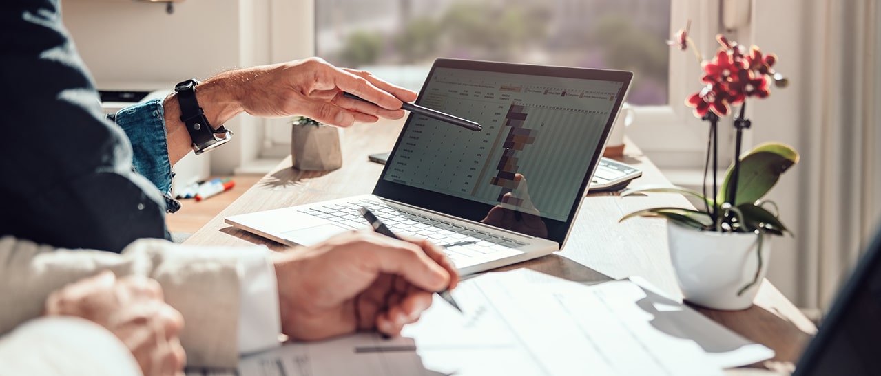 Optimale Fenstersanierung Terminverlässlichkeit & Status-Updates sorgen für transparente Abläufe und verlässliche Informationen während Ihres Projektes.