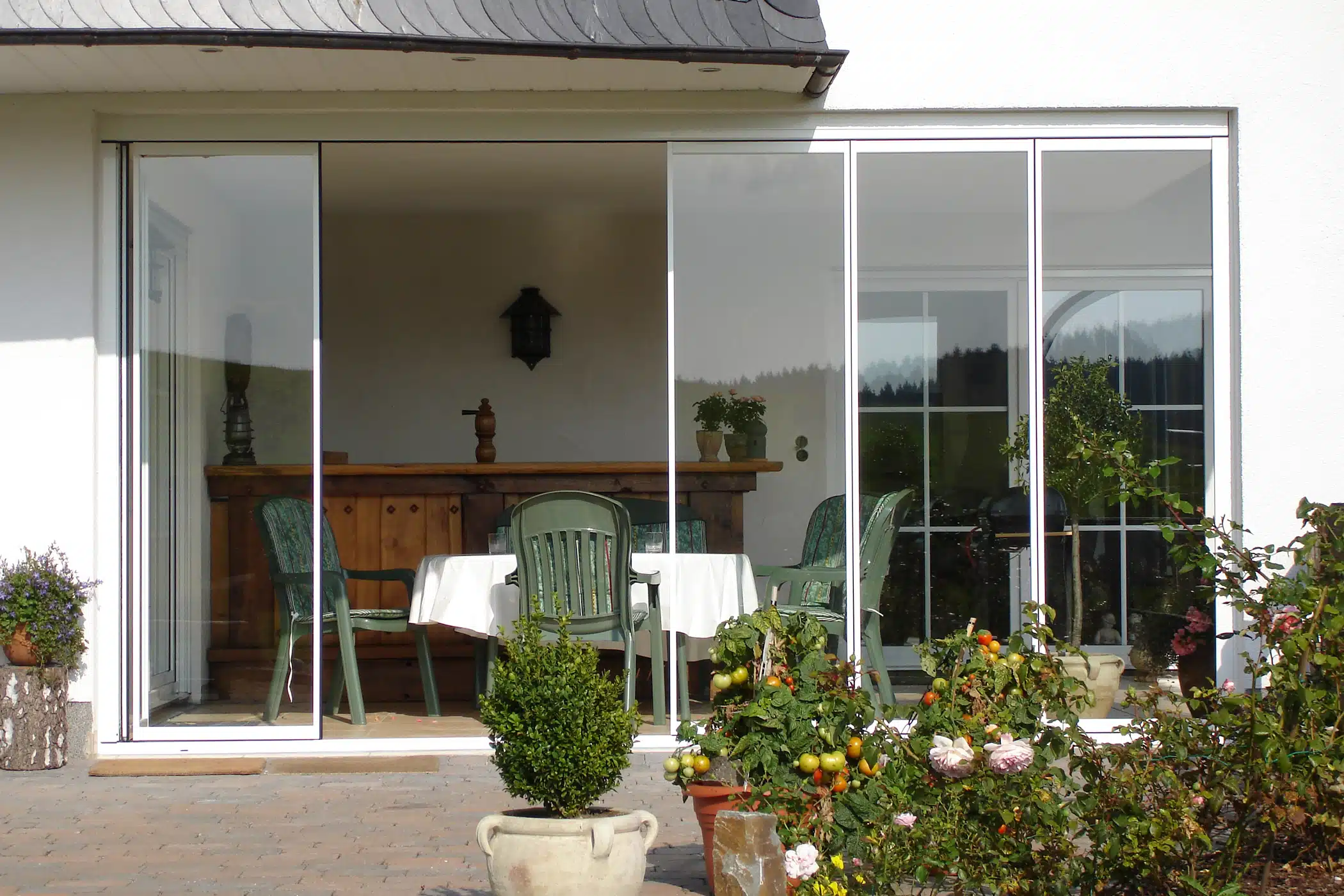 Terrasse zu einem Sommergarten machen