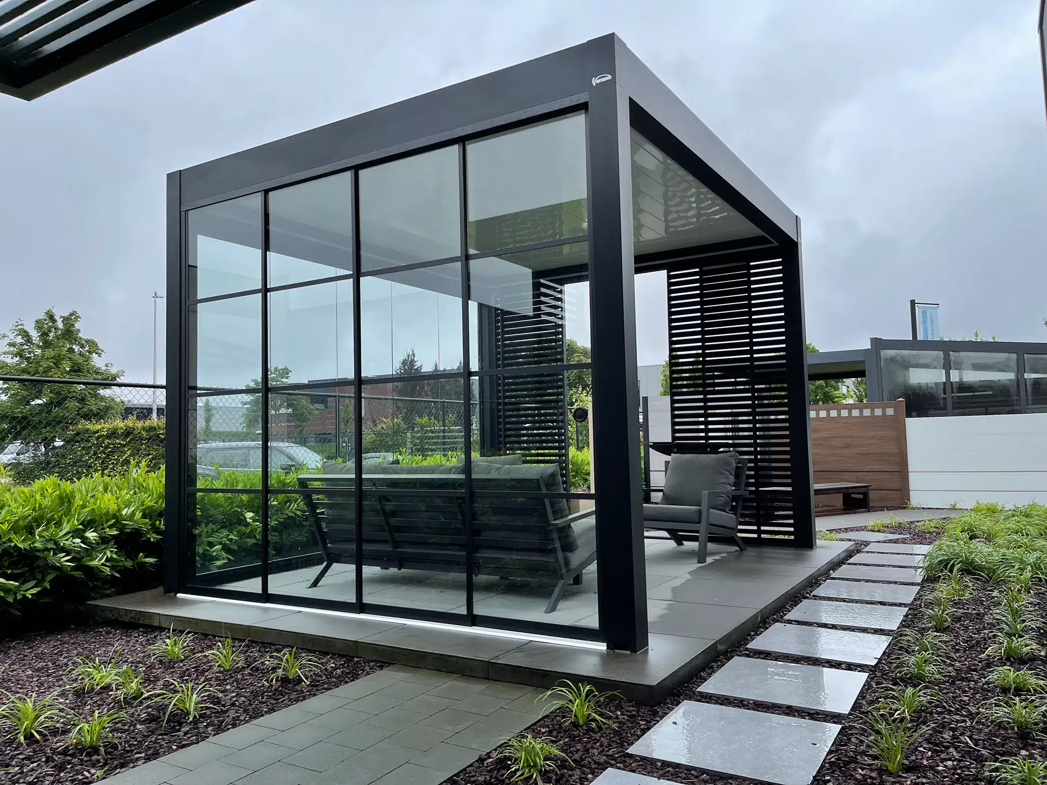 Terrassenüberdachung freistehend mit Seitenwand