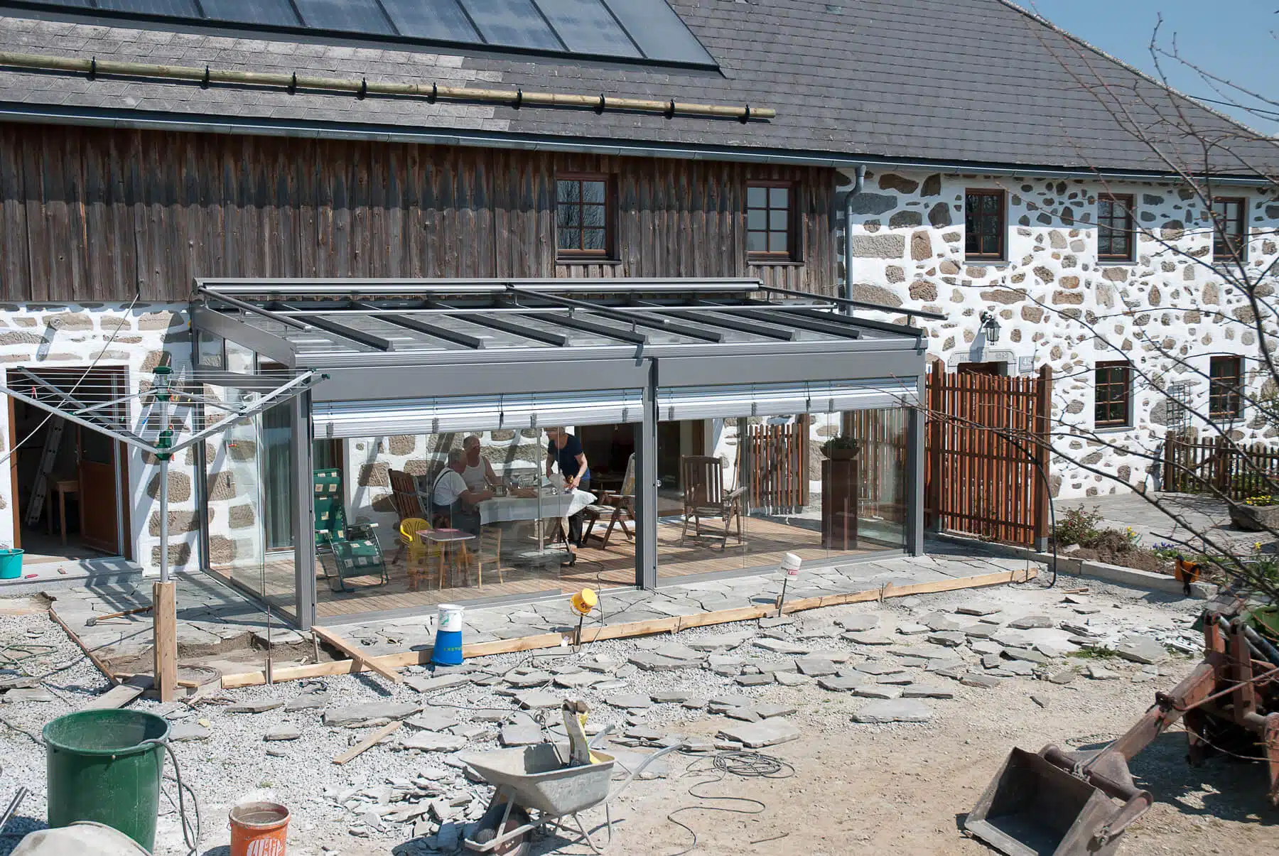 Terrassenüberdachung im fertig werden