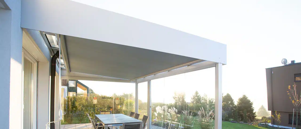 Terrassenüberdachung im Vielfältigen Design - hier mit Flachdachoptik