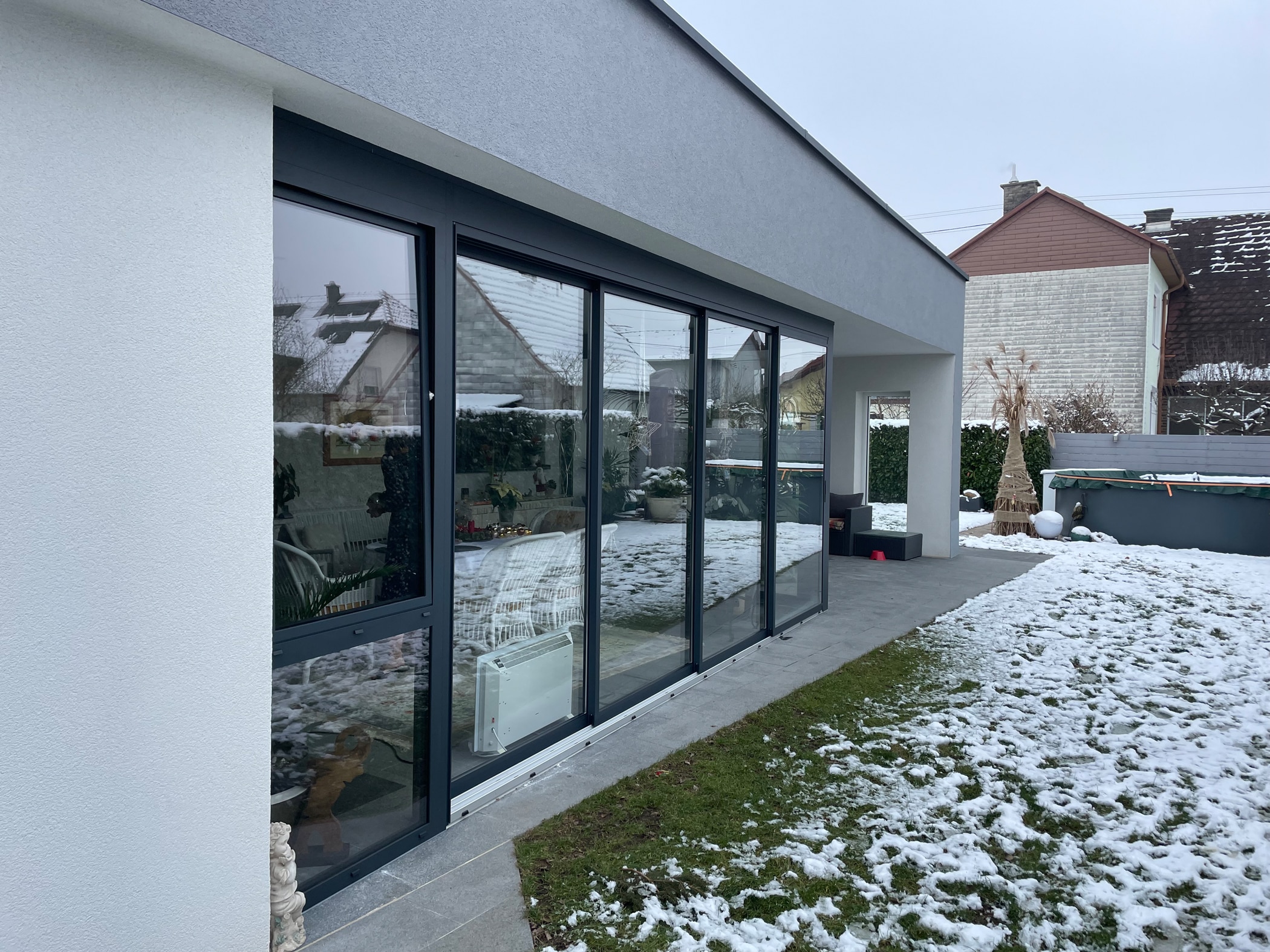 Terrassenverglasung Schiebesystem und Aluminium-Fenster