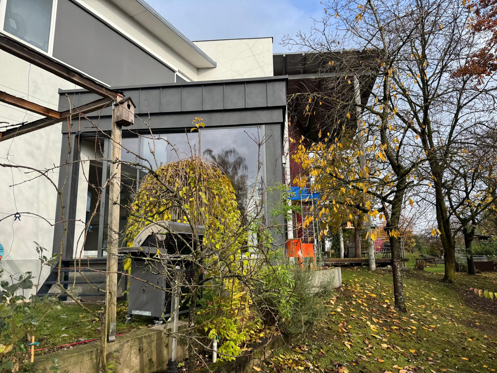 Thermisch getrennte Schiebefenster für Anbauten