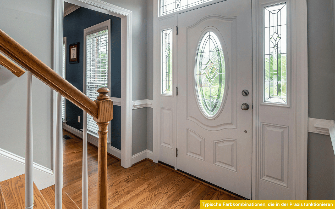 Typische Farbkombinationen die in der Praxis funktionieren bei Haustüren mit innen Weiß und außen farblichem Akzent wie Anthrazit.