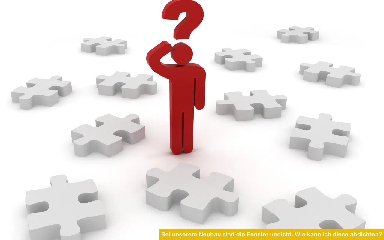 Eine rote 3D-Figur mit Fragezeichen steht ratlos zwischen verstreuten weißen Puzzleteilen auf weißem Grund.