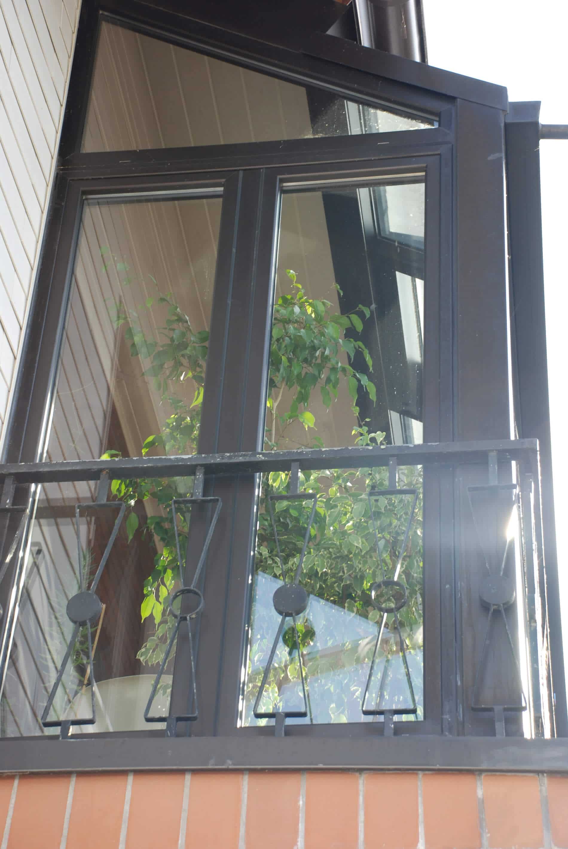 Verglasung Balkon mit Glasdach