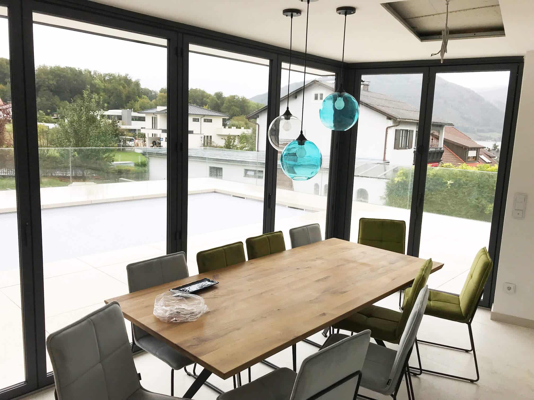 Wärmegedämmte Falttüren für Poolhaus